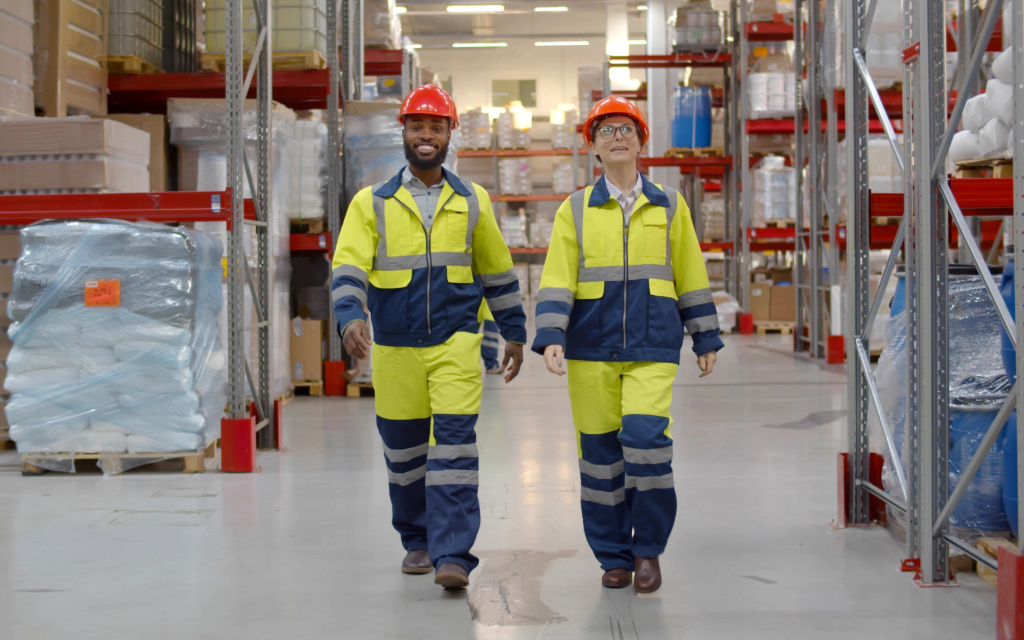 From high-vis options to hospital scrubs, the best work pants should match the needs of your workforce.